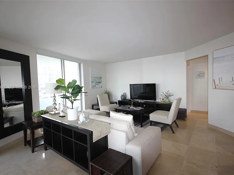 5161 Collins Ave #1004 — Photo 12