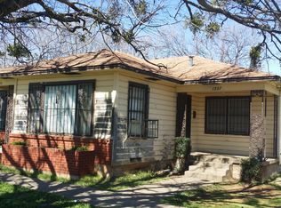 1327 Glen Garden Dr, Fort Worth, TX 76104