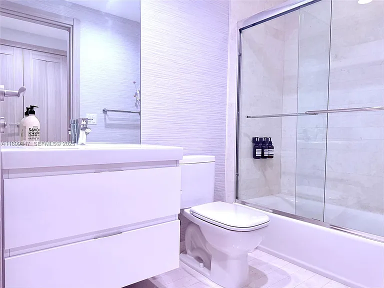 17111 Biscayne Blvd #409 — Photo 11