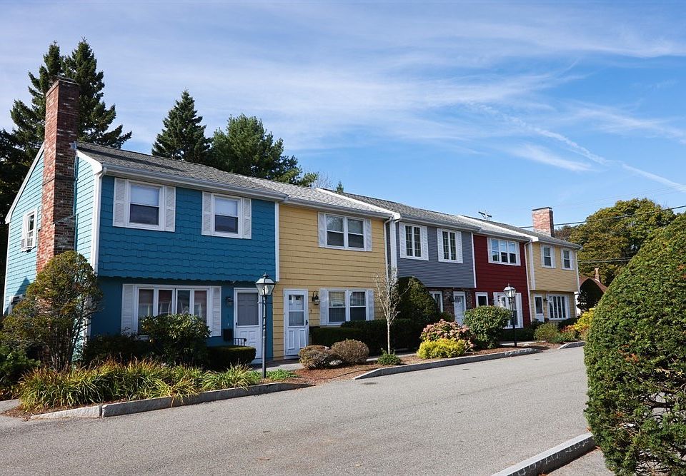 1st image of 11 Railroad Ave APT 6