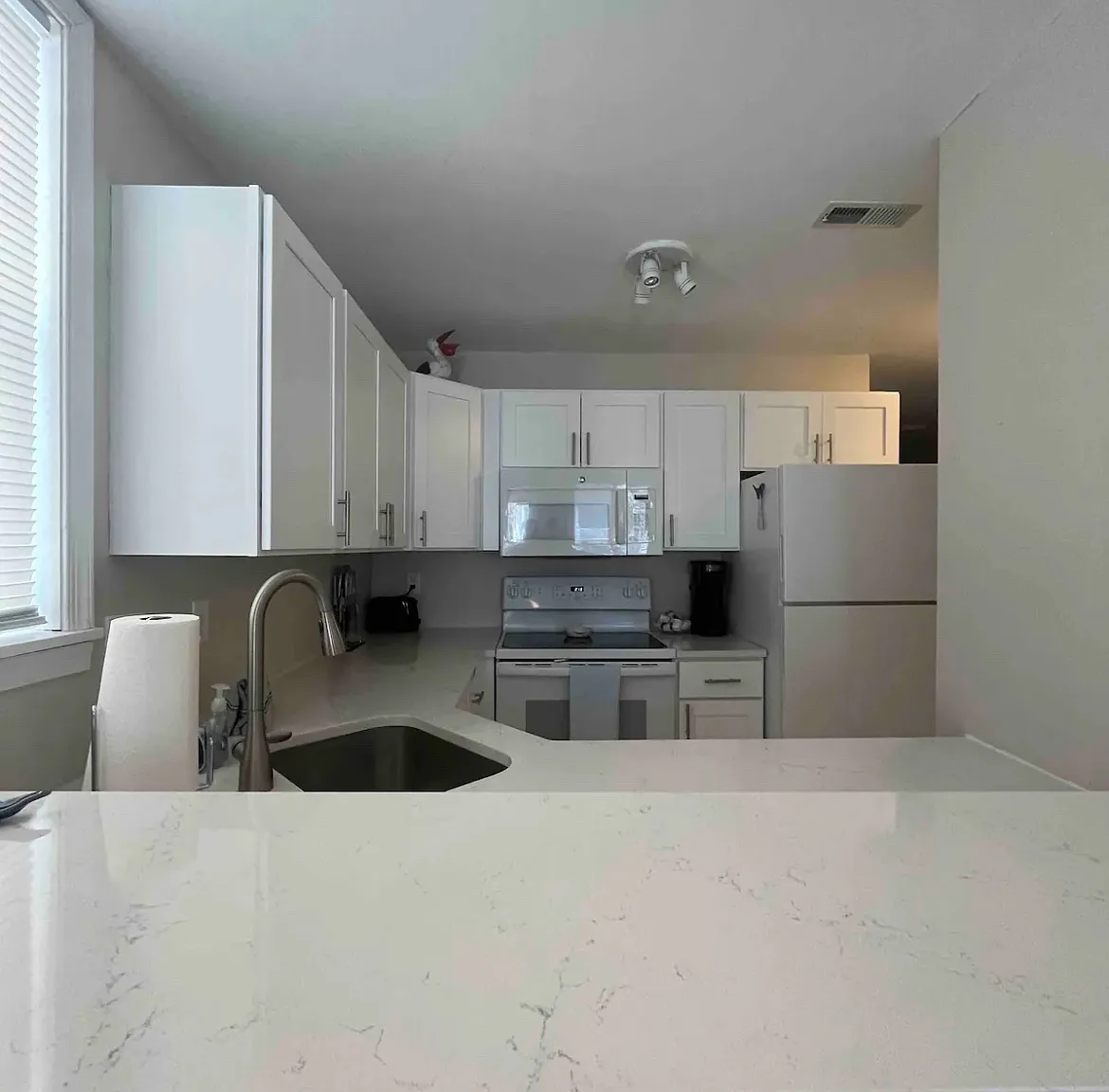 925 Central Ave — Photo 3