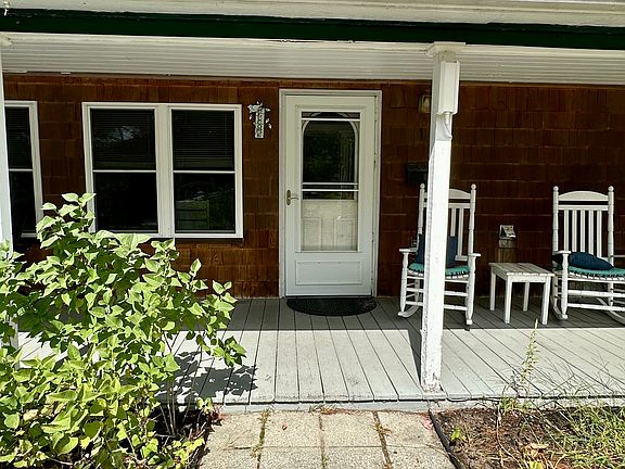 2nd image of 317 Shaker Rd #1