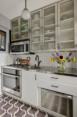 Sold by Compass | media 6