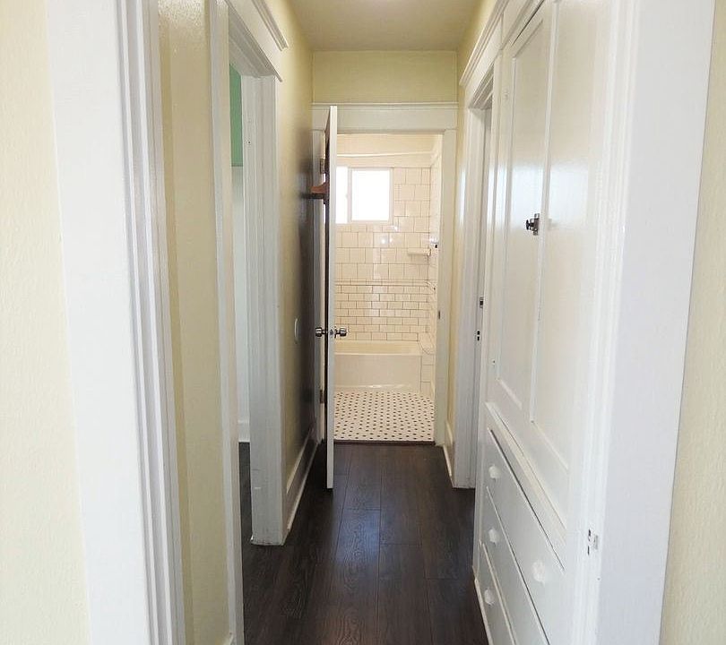 1st image of 291 Cerritos Ave
