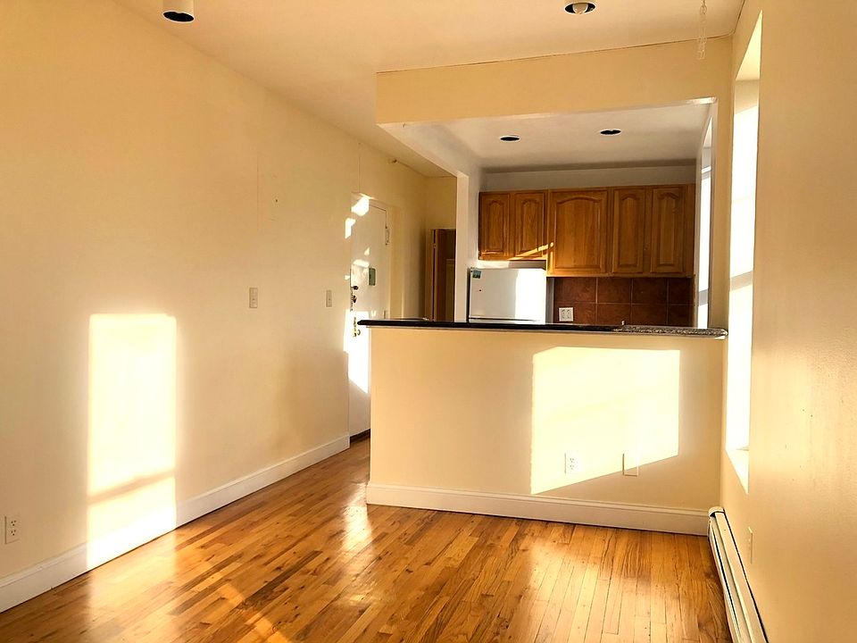 1st image of 615 Prospect Pl #3C