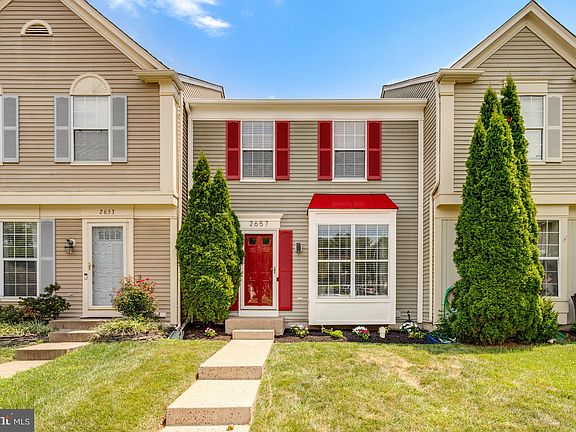 3rd image of 2657 McGuffeys Ct