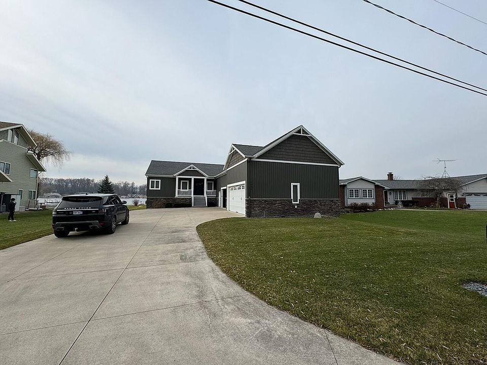 2nd image of 4205 Bedaki Ave NE