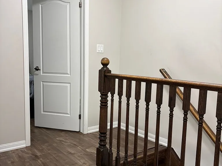 3 Vanhorne Close — Photo 8