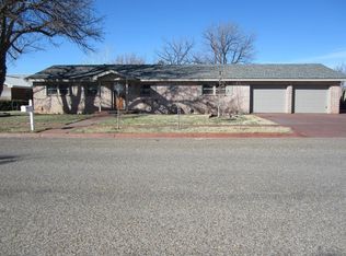 611 N Washington Ave, Denver City, TX 79323