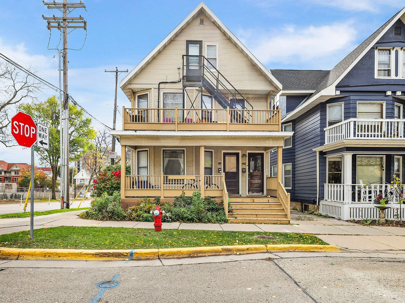 401 W Main St — Photo 1