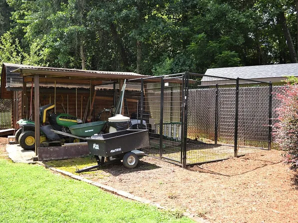 513 Bost Rd, Morganton, NC 28655