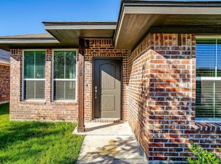 120 Arnold Ave, Burleson, TX 76028