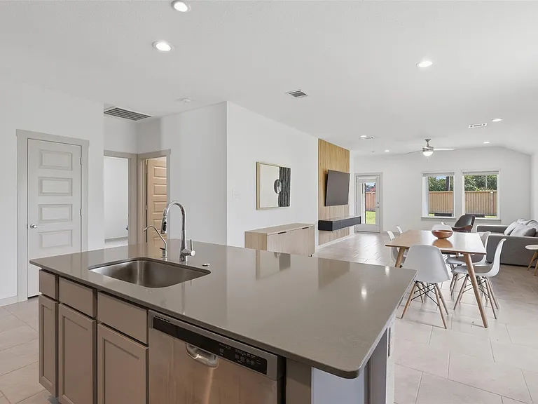 19039 Drayton Village Trce — Photo 15