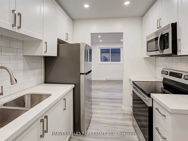 901 Millwood Rd #B — Photo 7
