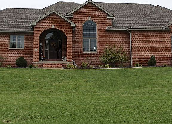 2nd image of 2865 Eisenhower Dr