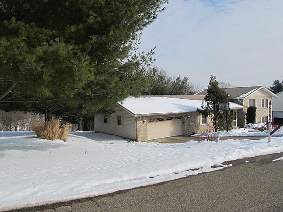 2nd image of 66677 Anna Dr