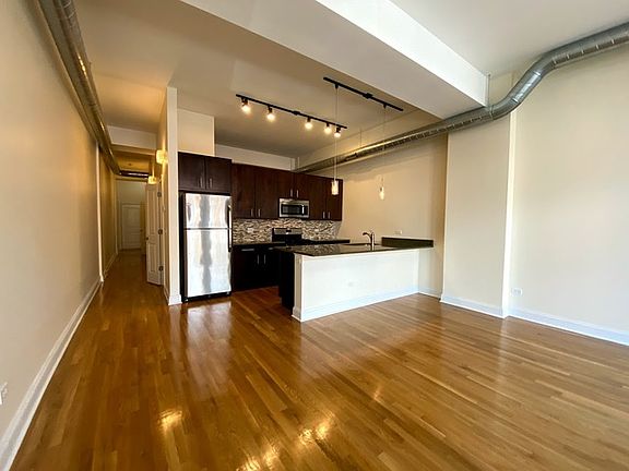 5th image of 2778 N Milwaukee Ave APT 222