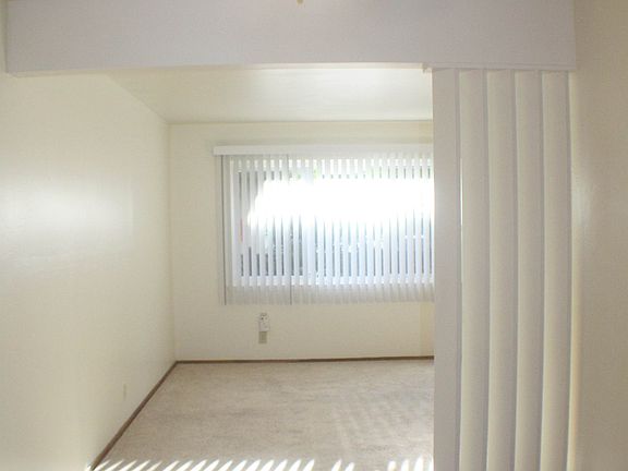 5th image of 1013 El Camino Real APT 5