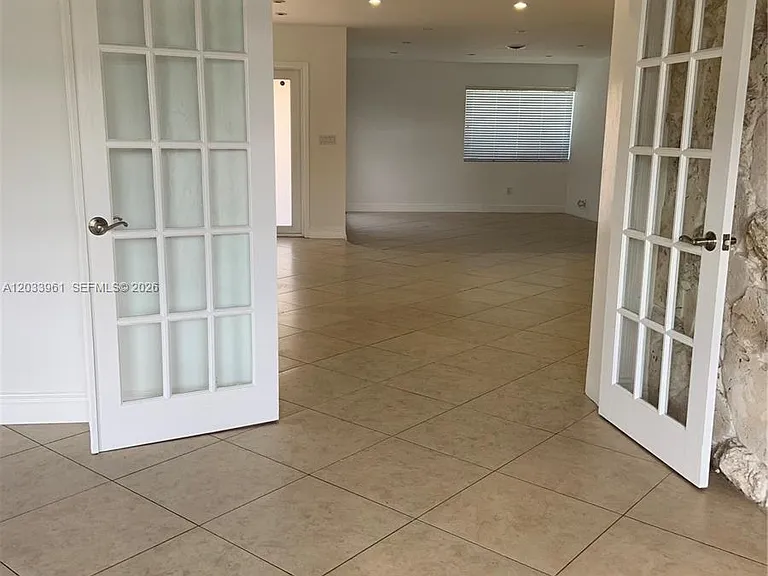 21260 NE 23rd Ave — Photo 14