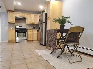 172 Minna St APT 1, Brooklyn, NY 11218