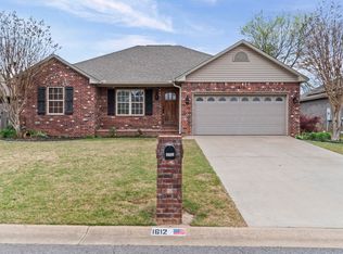 1612 W Vine St, Searcy, AR 72143
