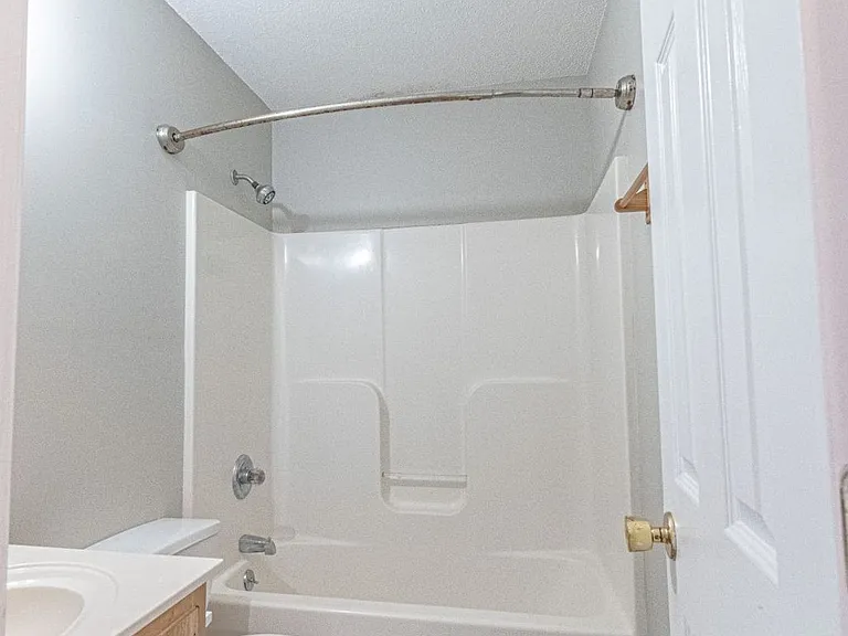 1805 Harbor Dr — Photo 10