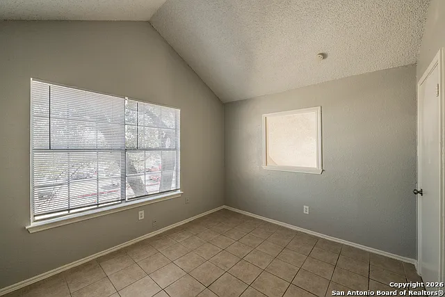 7524 Oak Chase — Photo 29