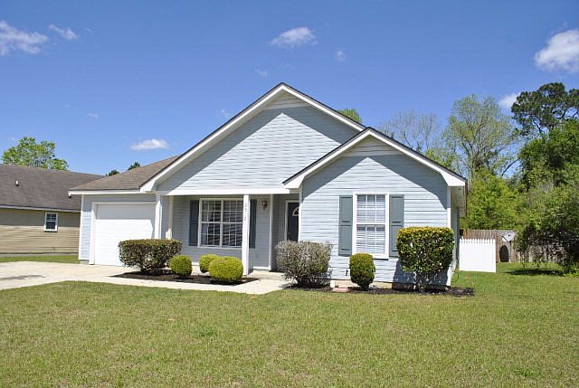 1st image of 3912 Heatherwoods Dr