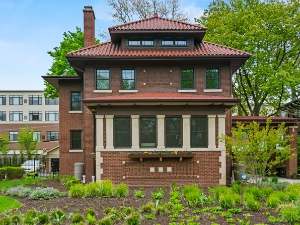 811 Bonnie Brae Pl, River Forest, IL 60305