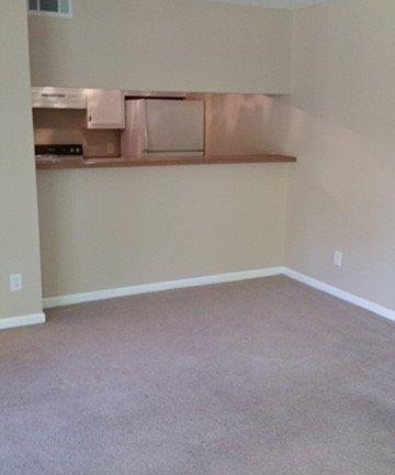 4th image of 8013 Cedar Glen Dr