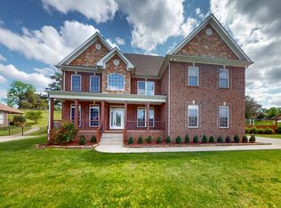 4050 Oak Pointe Dr, Pleasant View, TN 37146