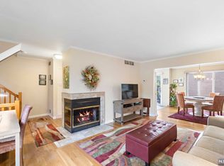 17 River Edge Rd, River Edge, NJ 07661