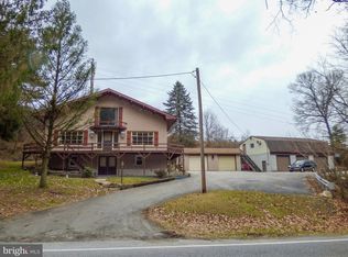 1949 Druck Valley Rd, York, PA 17406