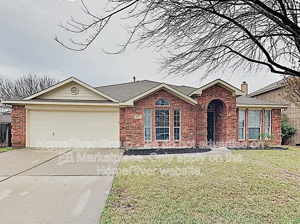 411 Hidden Ridge Dr, Burleson, TX 76028