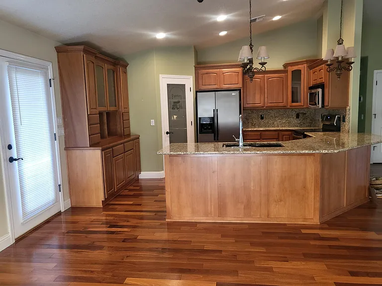 159 SE Aztec Ct — Photo 21