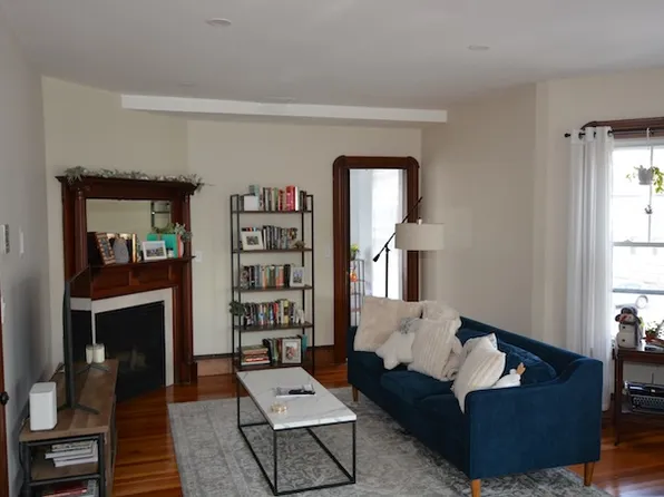 35 Lincoln St #2, Winthrop, MA 02152