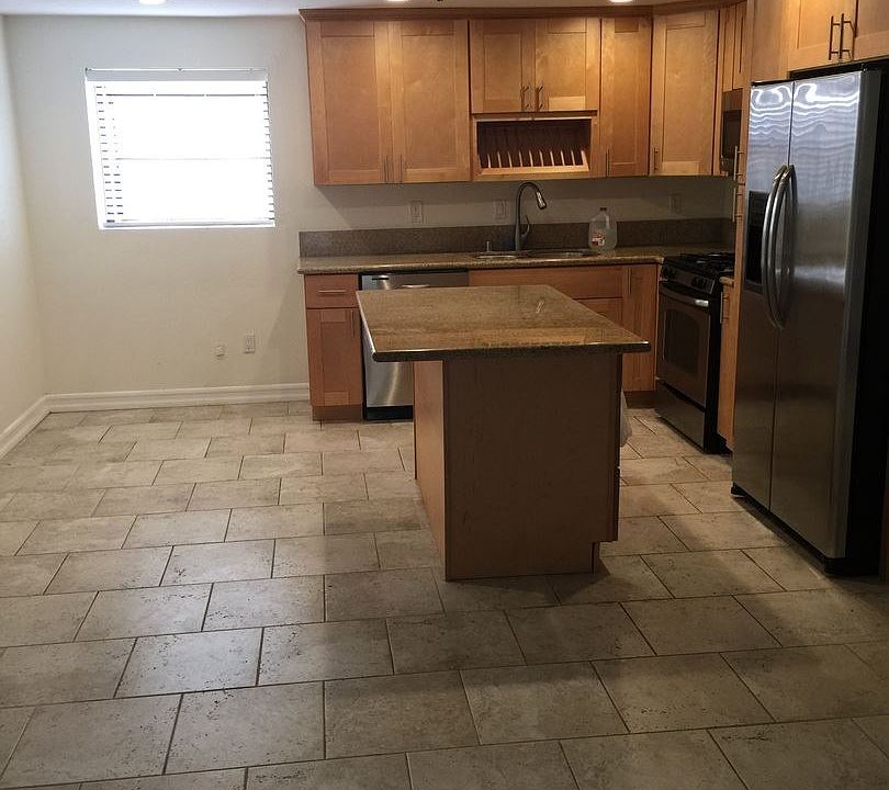 1st image of 1938 Thomas Ave