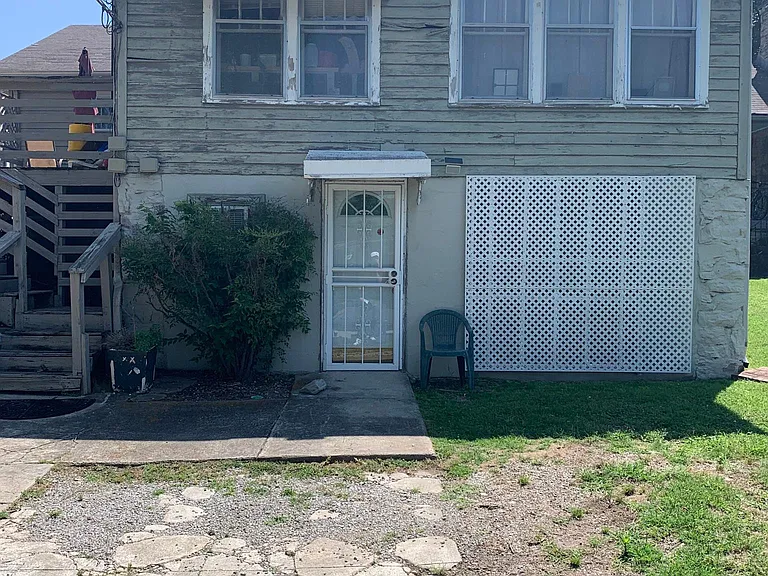 2611B Westwood Dr #B — Photo 1