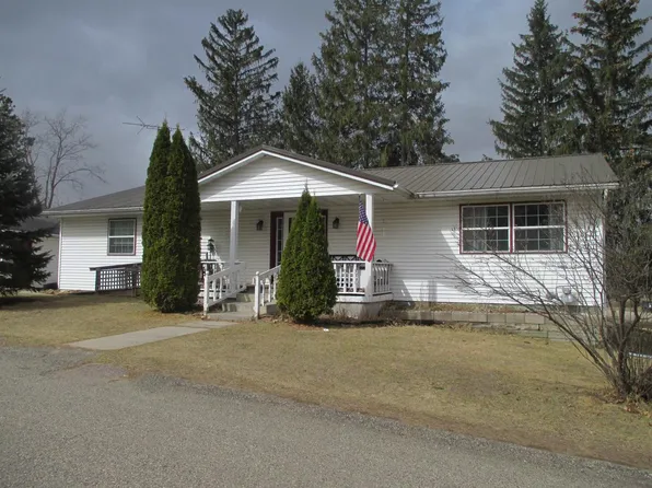 623 North Forest Street, Endeavor, WI 53930