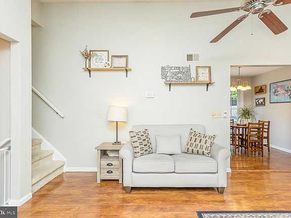 3rd image of 6261 W Donnagail Dr