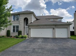 309 Merry Oaks Rd, Streamwood, IL 60107