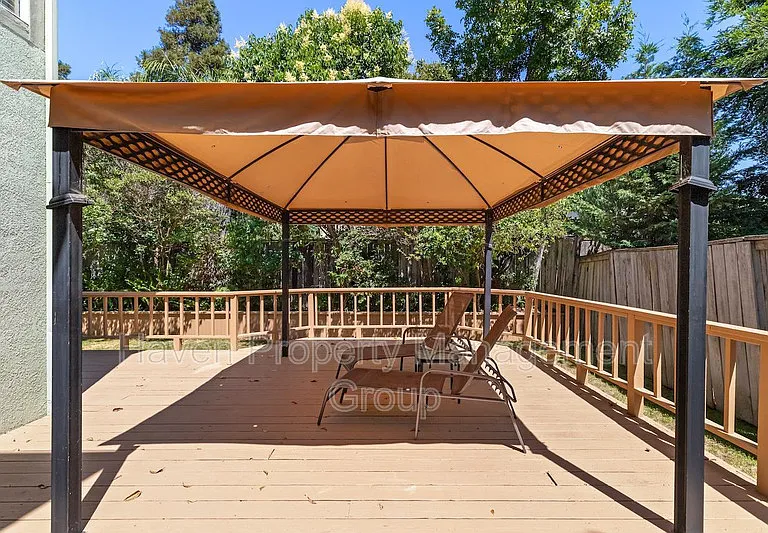 2866 Valcourt Way — Photo 15