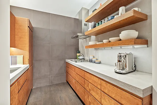 Sold by Compass | media 7