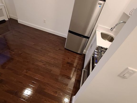 2nd image of 163 E 87th St APT 3E