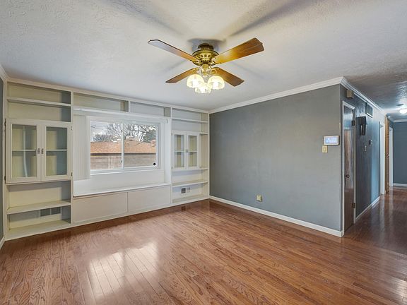 4th image of 8432 Palo Duro Ave NE