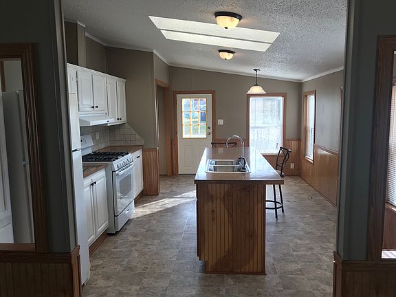 5th image of 292 Heatherwood Trl