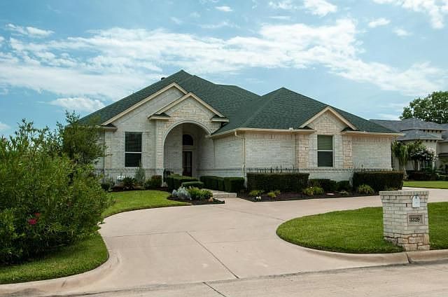 1st image of 3329 Vista Lake Cir