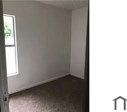 2455 Texas Ave — Photo 4