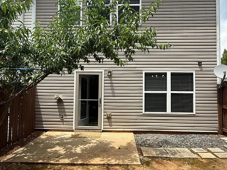 518 Oakside Pl — Photo 23