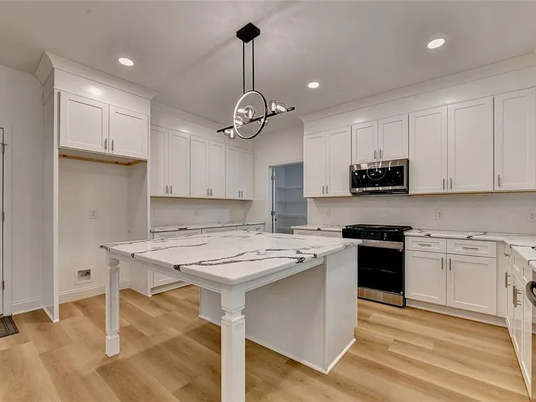 9135 Fox Trail Ln — Photo 17